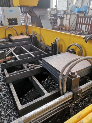 Perforadora de la placa del CNC del grueso 100m m para la placa de tamiz del metal